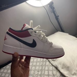 jordan ones low